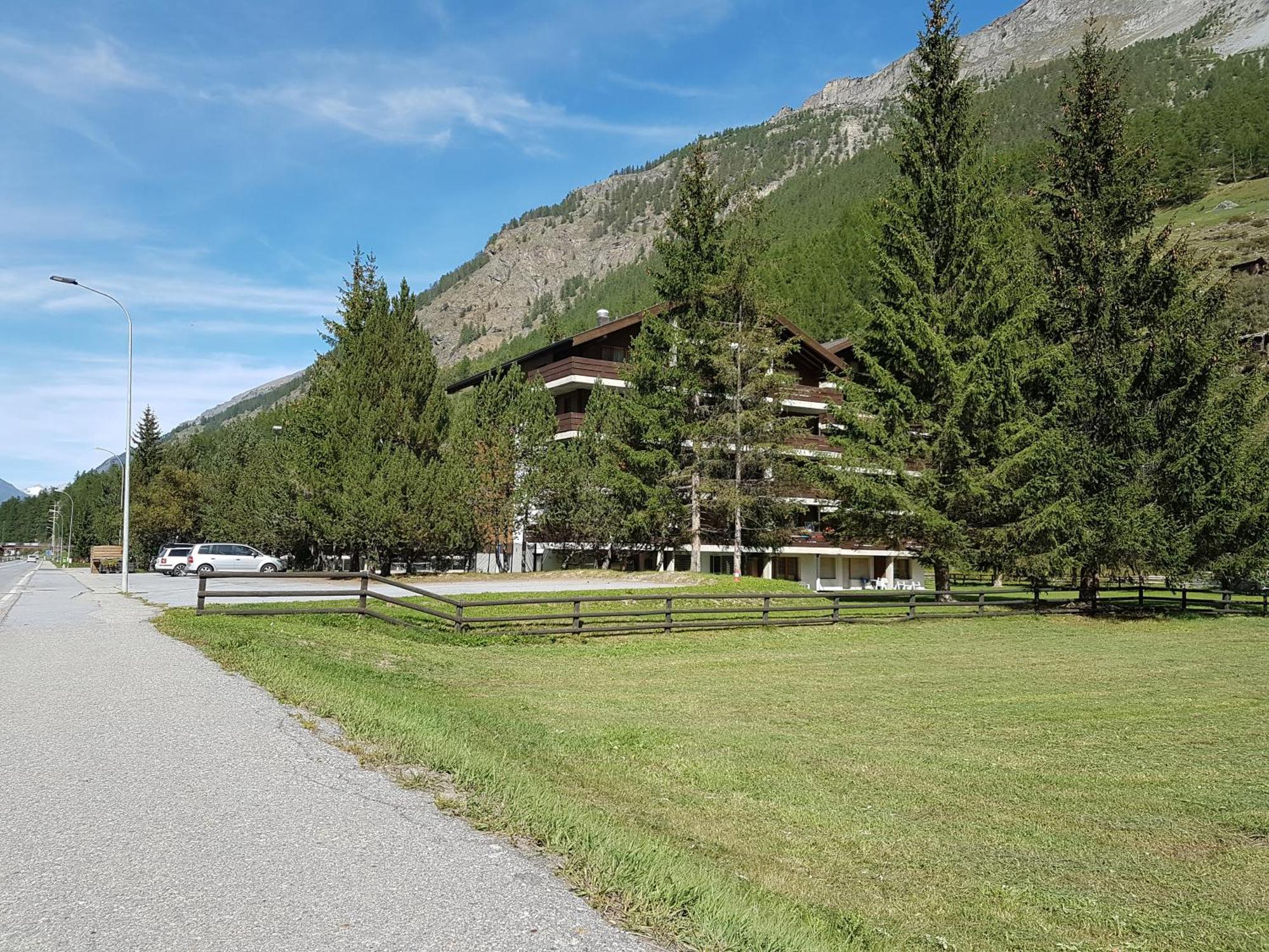 Monte Rosa Taesch, Apartments Mit Wellness Bereich Dış mekan fotoğraf